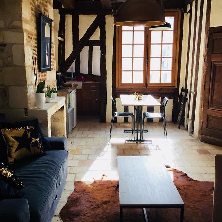 Appartement Dans Immeuble 15 Eme Siecles Vieux 투르 외부 사진