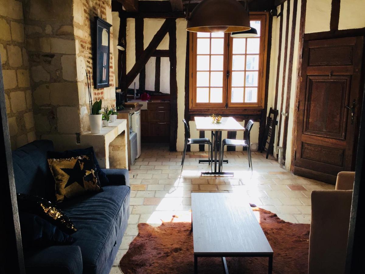 Appartement Dans Immeuble 15 Eme Siecles Vieux 투르 외부 사진